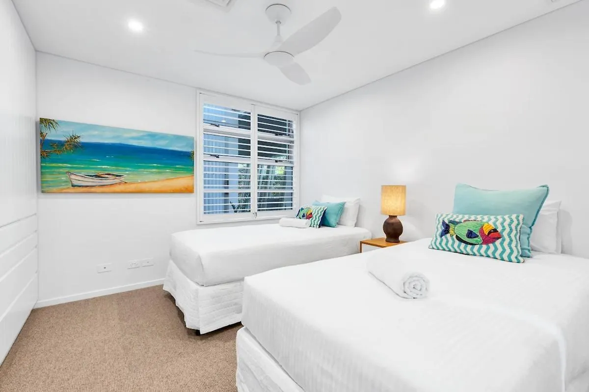 Beach01- Mooloolaba Beachfront Apartment With Private Pool